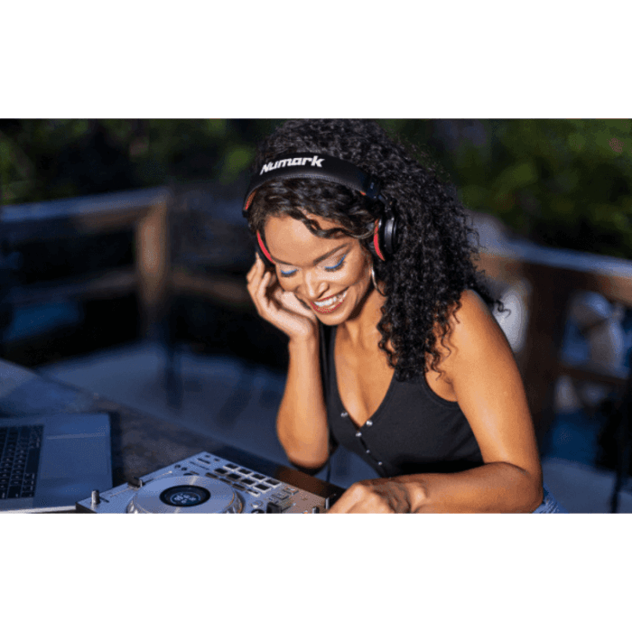 Numark HF175 - DJ Headphones - Image 2